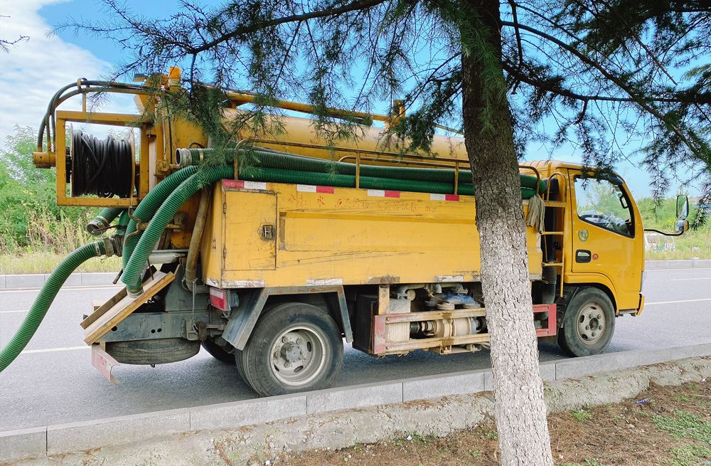 283东江村清洗抽粪车