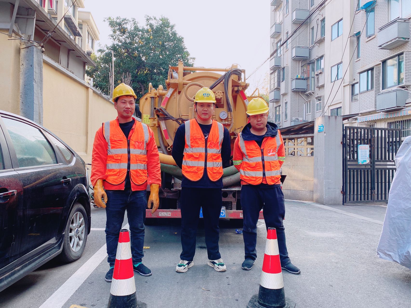 东江村南京某小区管道清淤检测施工